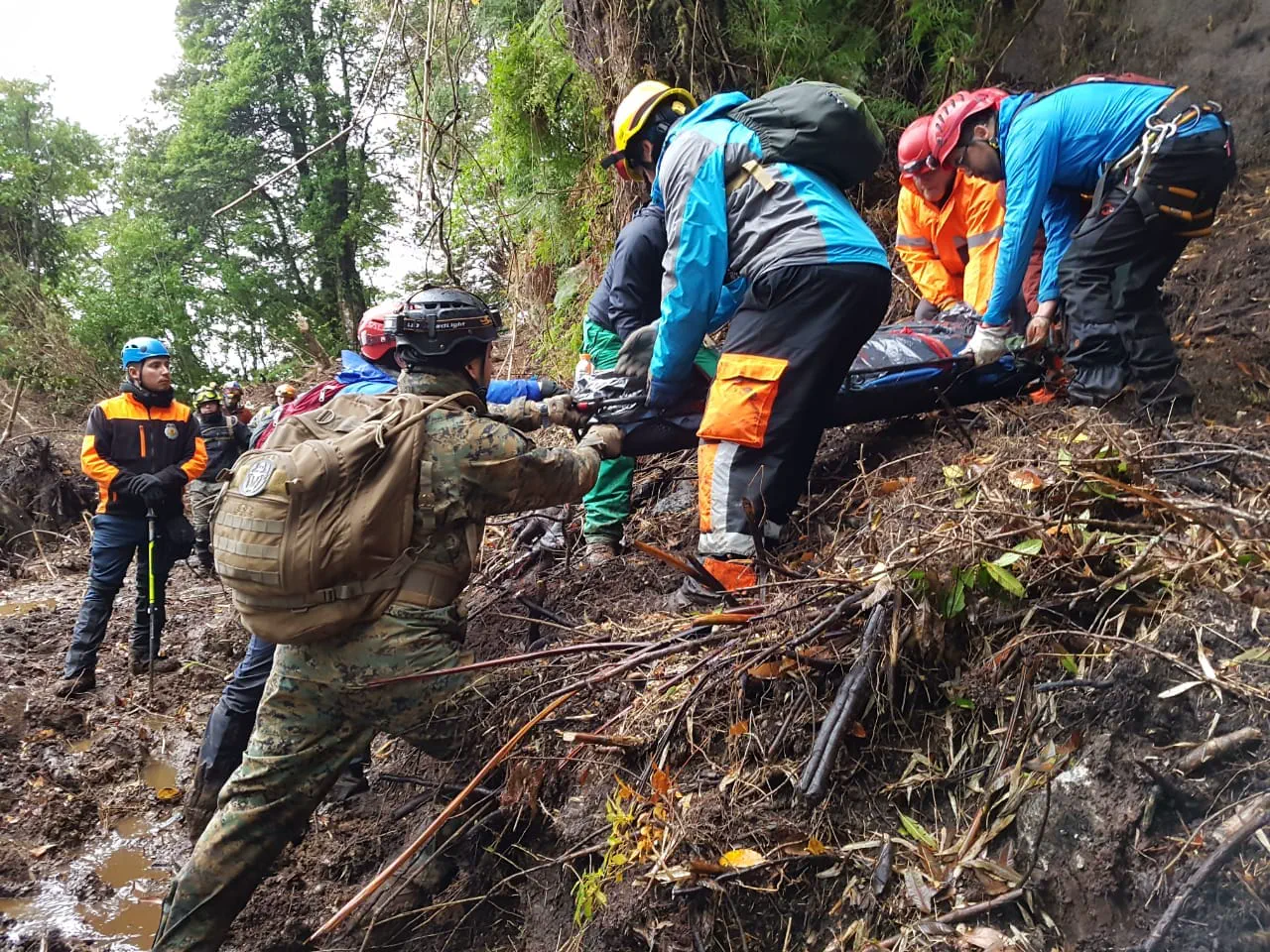 Curso Rescate en Montañas de Difícil Acceso
